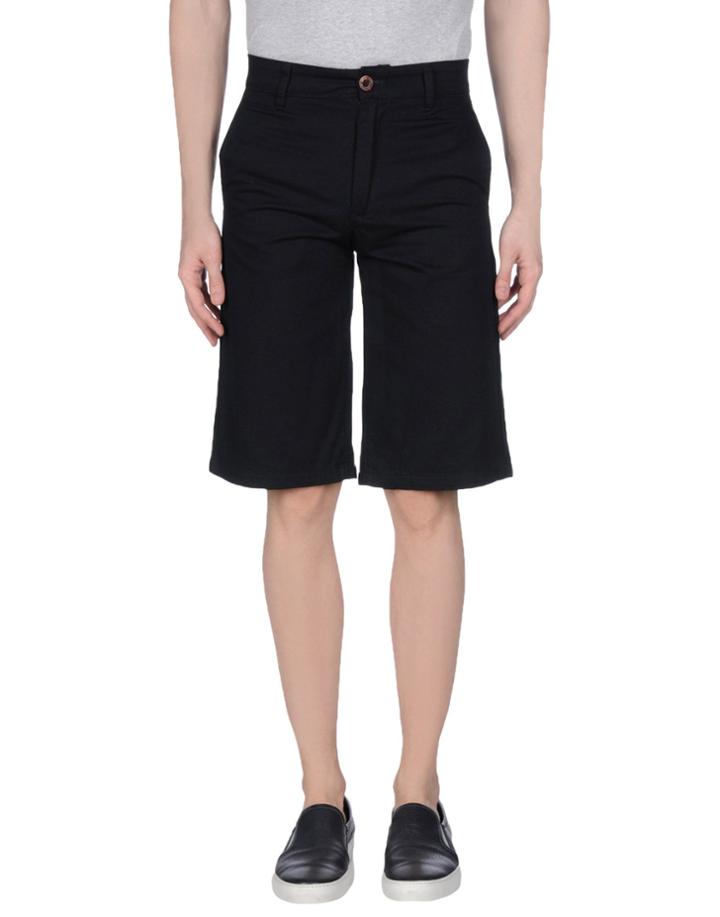 Independent Bermudas