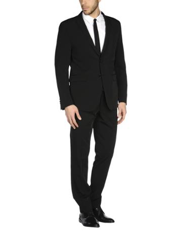 Fradi Suits