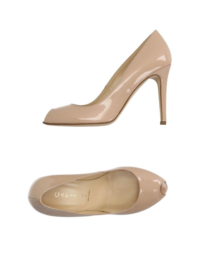 Capitini Pumps