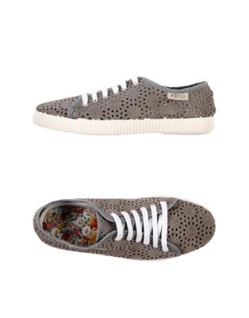 Ep 2.0 Sneakers
