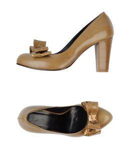 Gionata Pumps