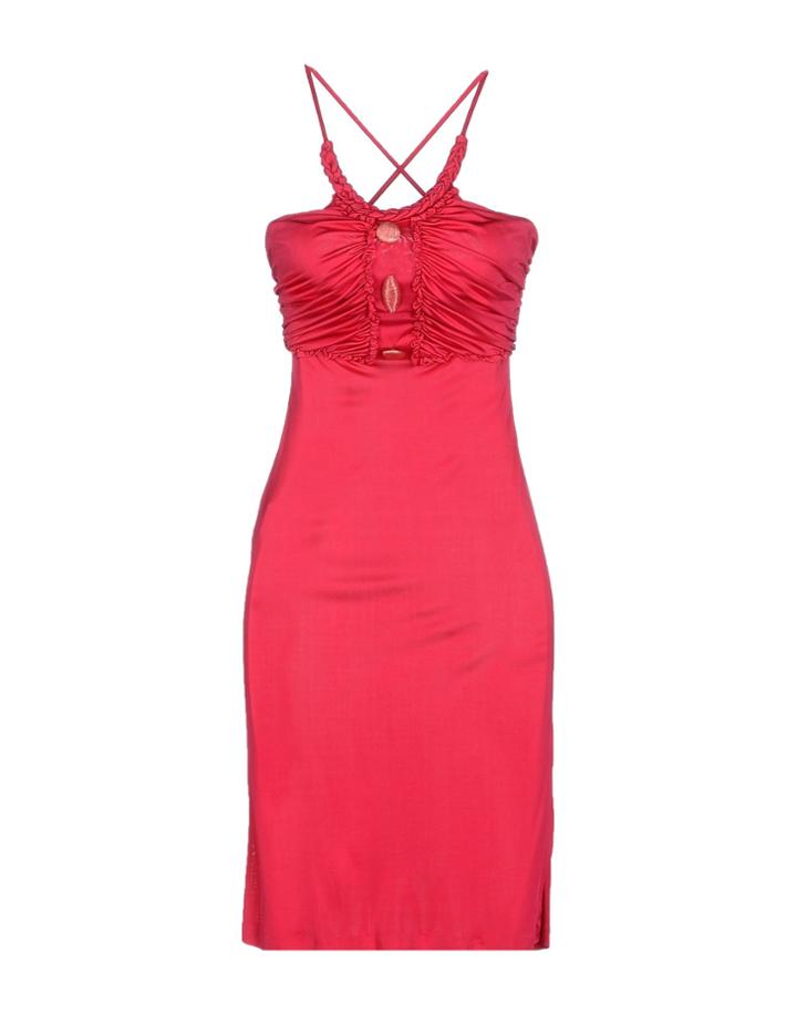 Nuan Knee-length Dresses