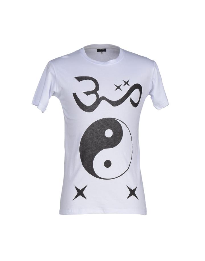 Skiiin T-shirts