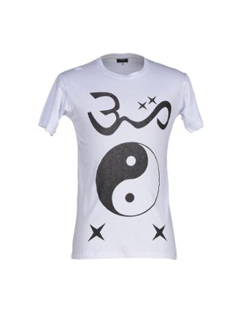 Skiiin T-shirts
