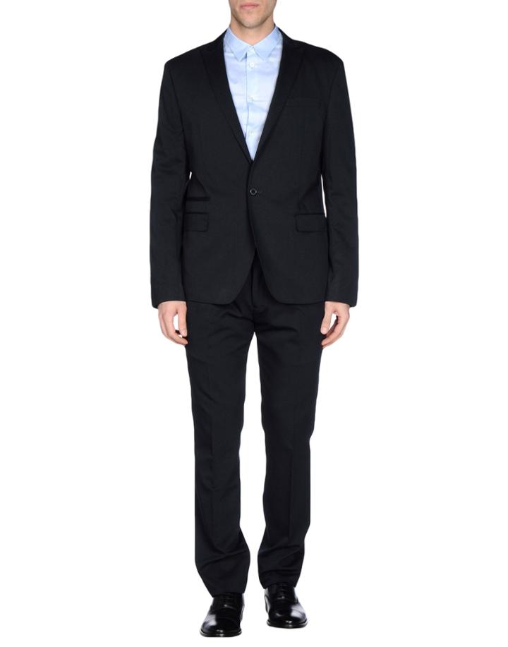 Straf Suits