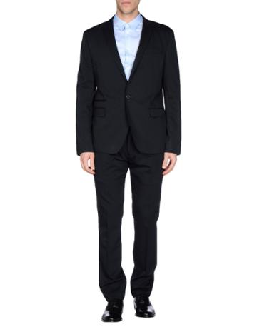 Straf Suits