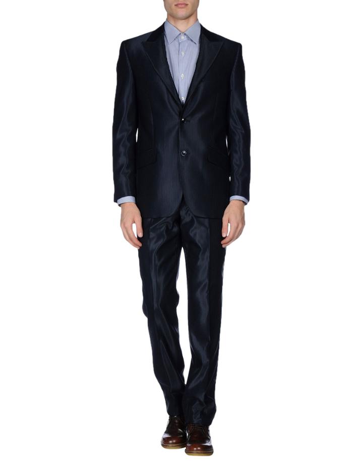 Villa Vasari Suits