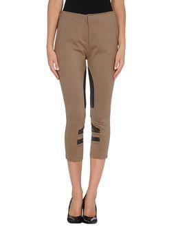 Lorella Signorino 3/4-length Shorts