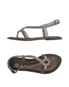 Via 51 Toe Strap Sandals