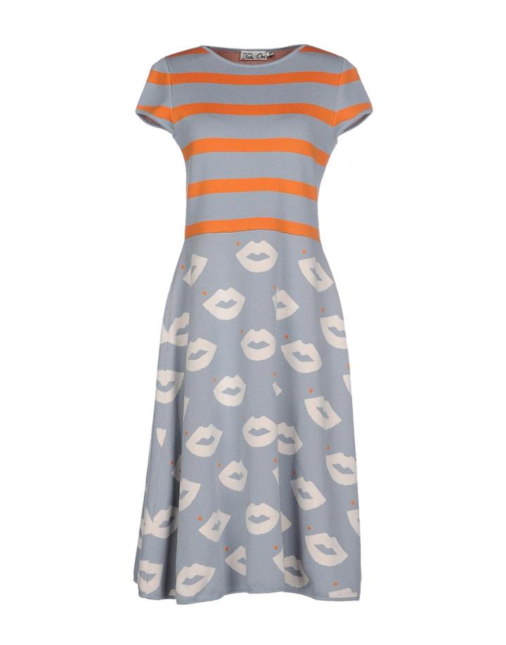 Tak. Ori Knee-length Dresses
