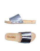 Woodciock Mules