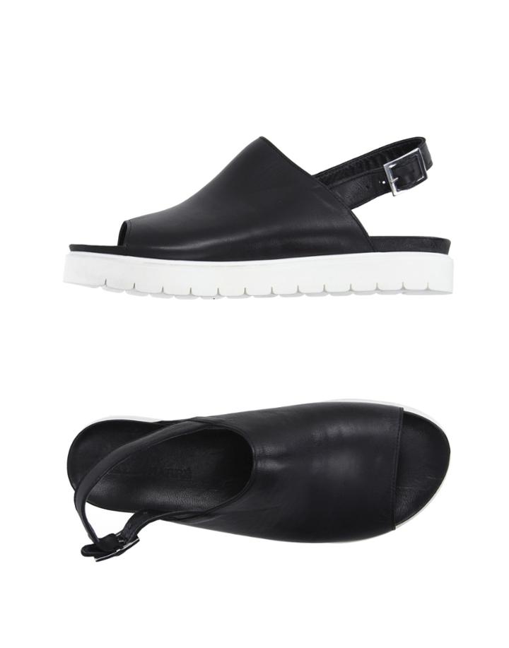 Pierre Darr  Sandals