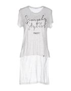 Yynot T-shirts