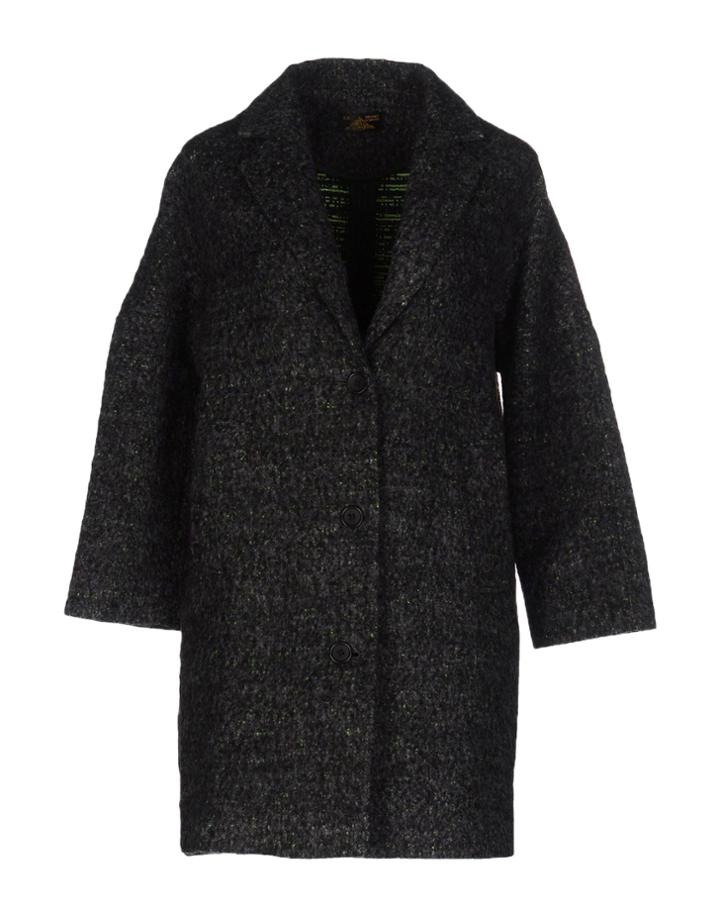 Le Mont St Michel Overcoats