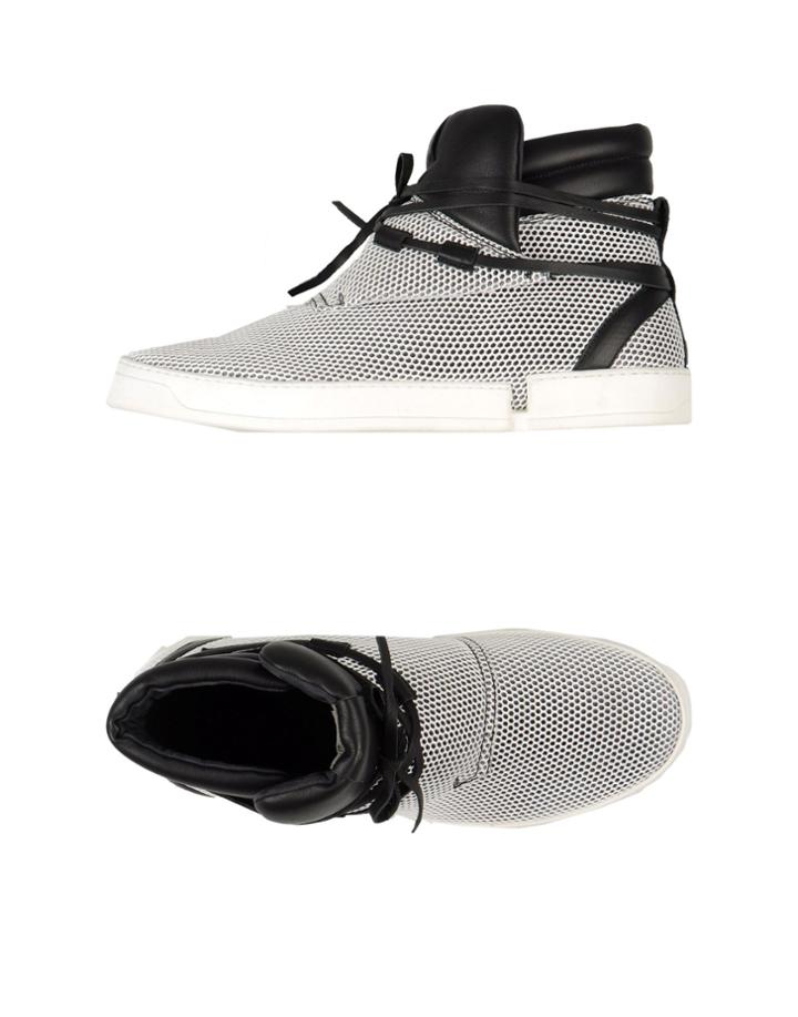 Casbia Sneakers