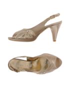 Donna Claudia Sandals