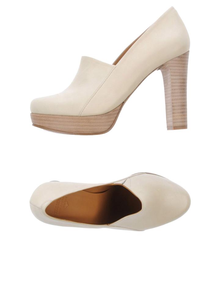 Royal Republiq Pumps