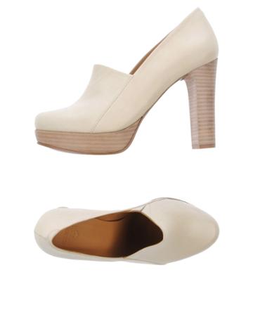 Royal Republiq Pumps