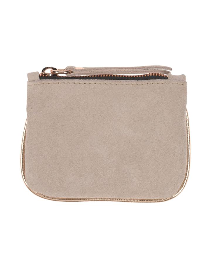 Carla G. Pouches