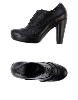 Divina Lace-up Shoes