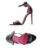 Oscar Tiye Sandals