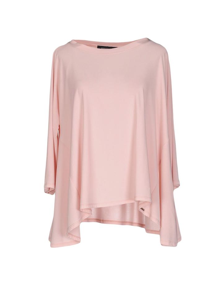 Rebecca Baldi T-shirts