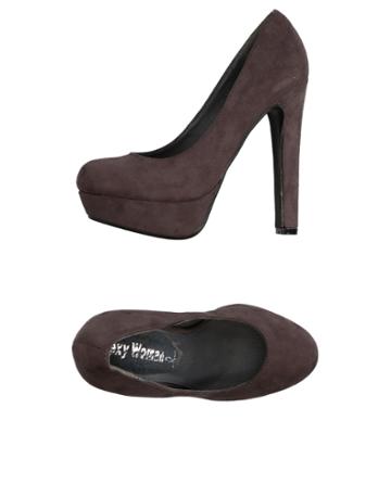 Sexy Woman Pumps