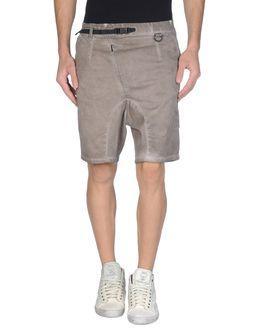Peb Bermudas