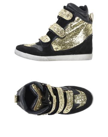 Nila & Nila Sneakers