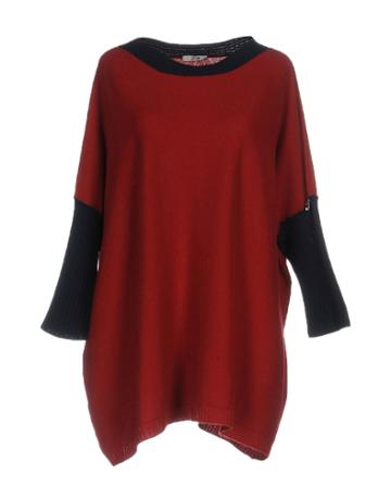Cm.100 Sweaters