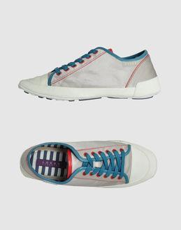 Logan Sneakers