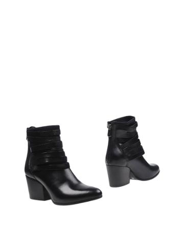 Spazio Corridoni 1 Milano Ankle Boots