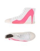 Be & D Sneakers