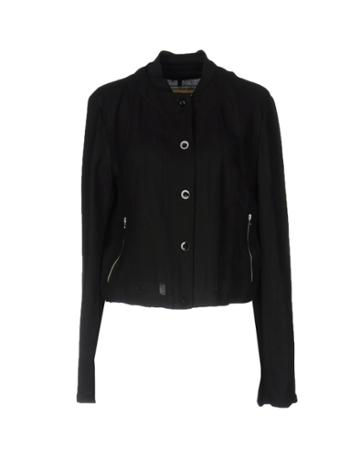 Caract Re Aria Blazers