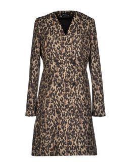 Adele Fado Coats