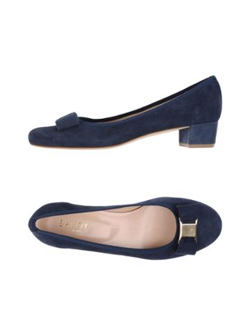 Savoy Pumps