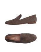 Un Tzer Loafers