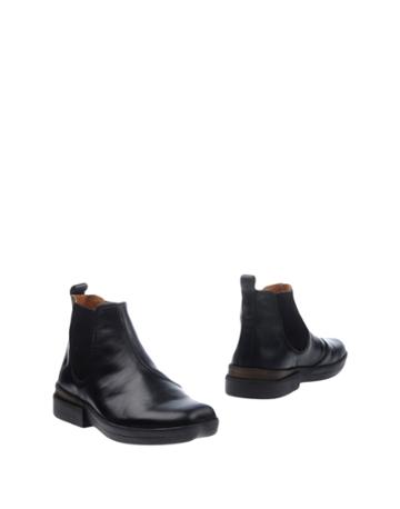 Tracey Neuls Ankle Boots