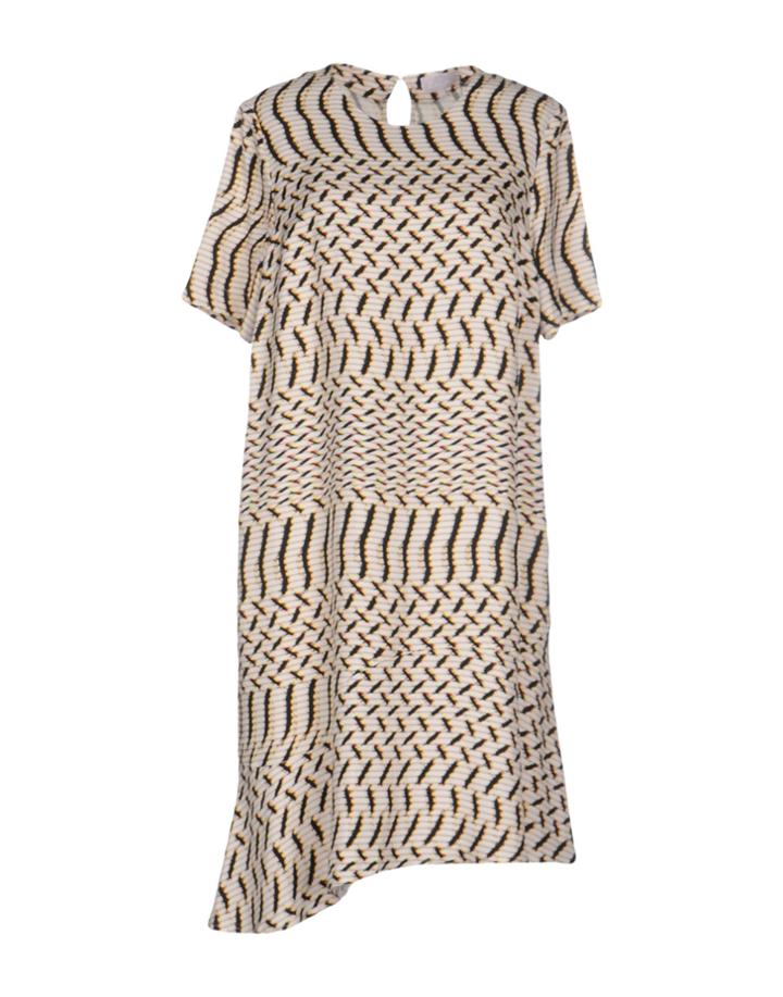 Lala Berlin Knee-length Dresses