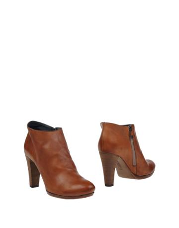 Alberto Fermani Booties