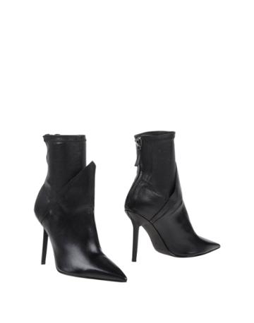 Shy By Arvid Yuki Ankle Boots