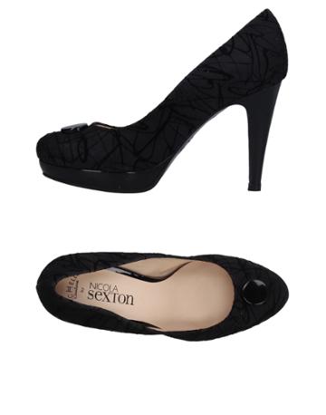Nicola Sexton Pumps