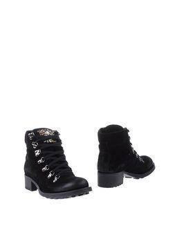 Strategia Ankle Boots