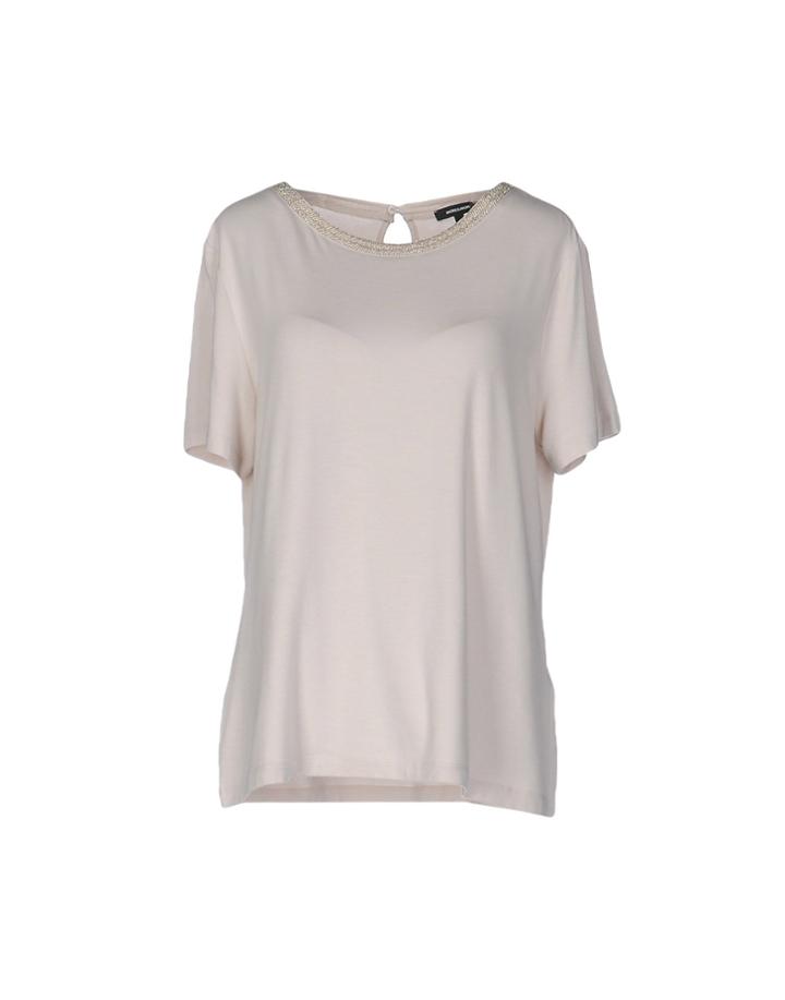 More & More T-shirts