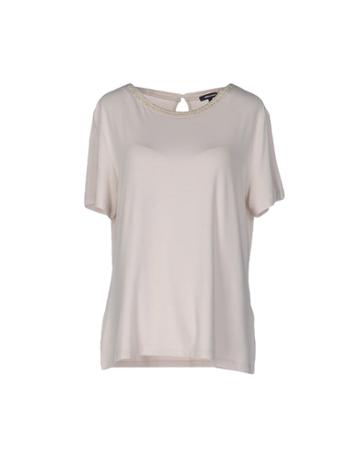 More & More T-shirts
