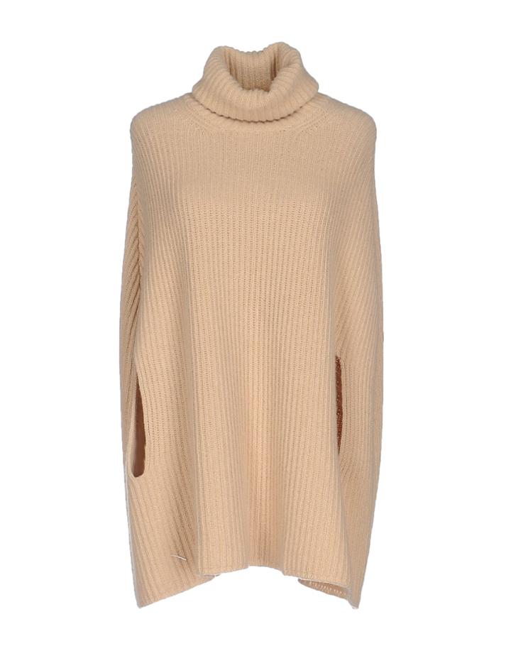 Via Dei Ciclamini Capes & Ponchos