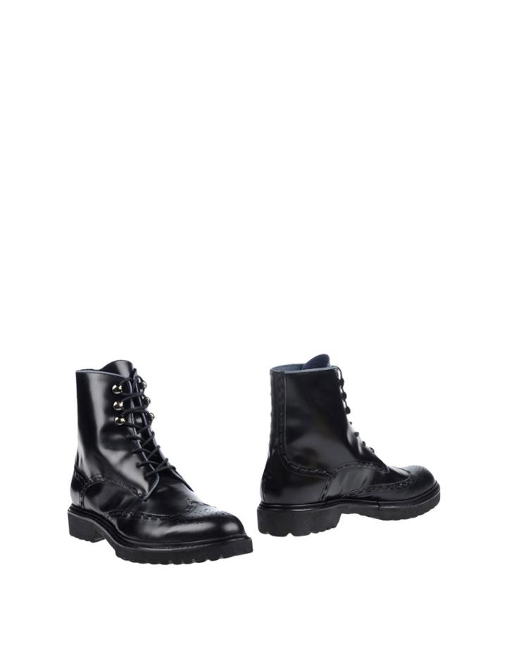 Giulia Taddeucci Ankle Boots