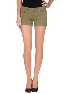 D & G Shorts