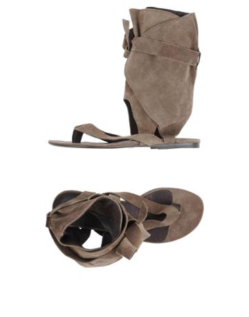 Yijie Toe Strap Sandals