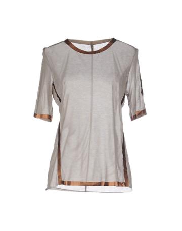Udiaviu T-shirts